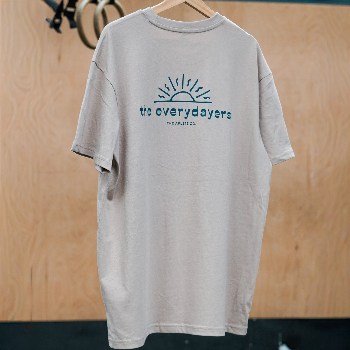 the everydayers sun - oversized tee