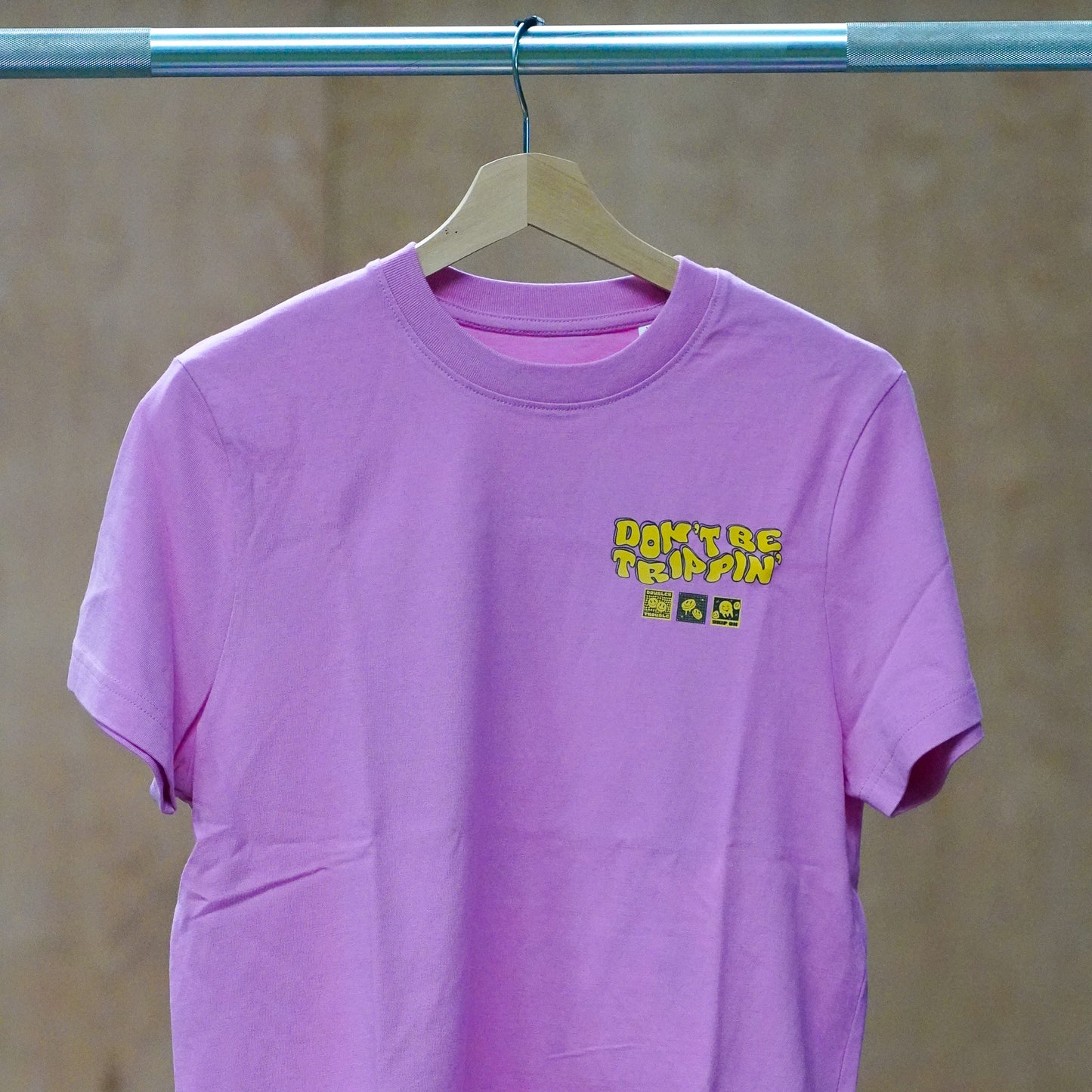 don't be trippin' - relaxed fit tee
