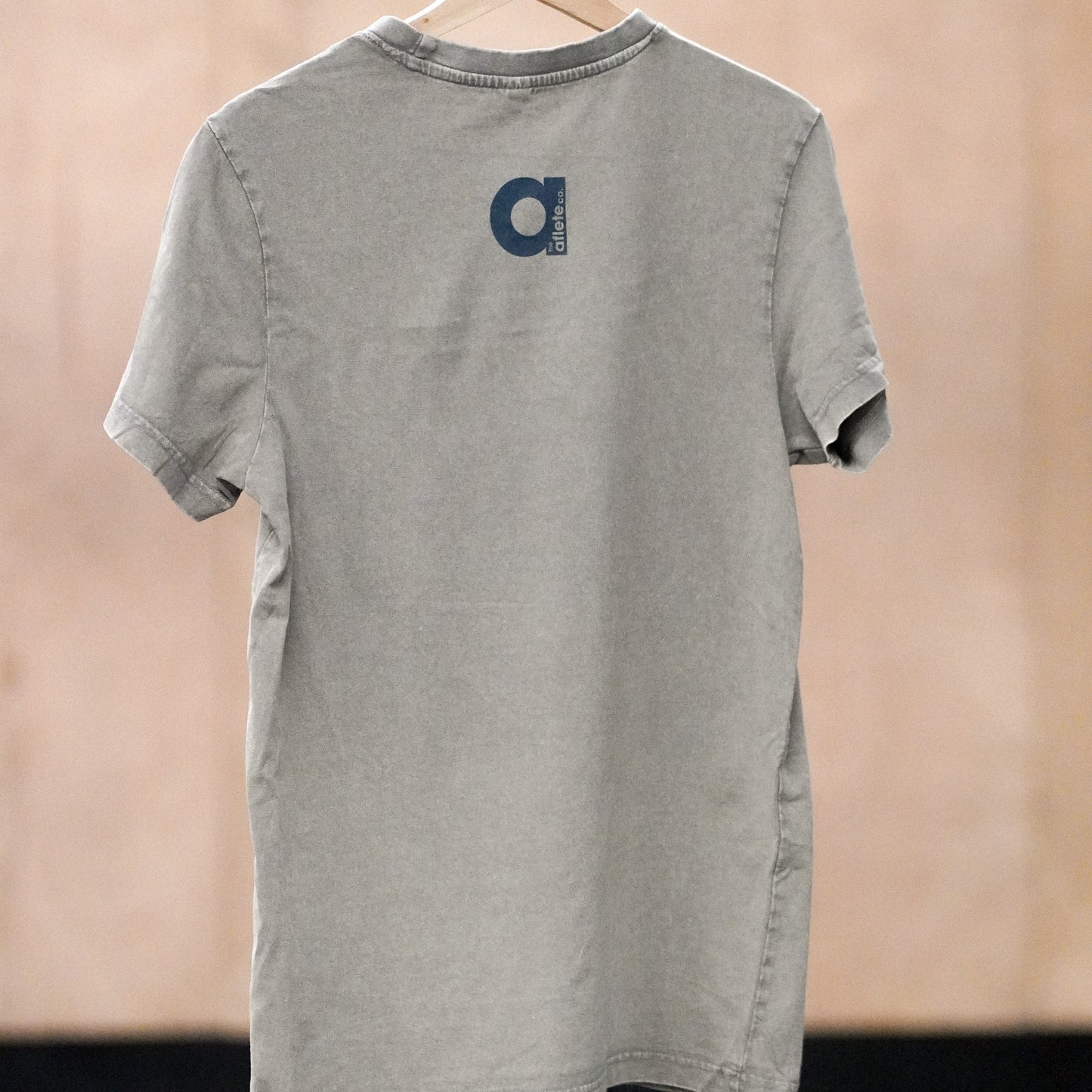 the sandbaggers - regular fit tee