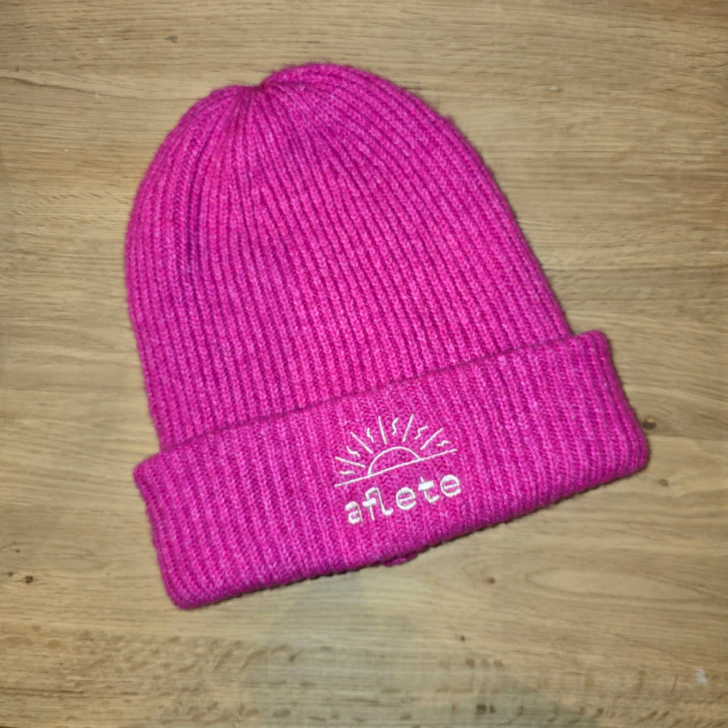 aflete beanie hat
